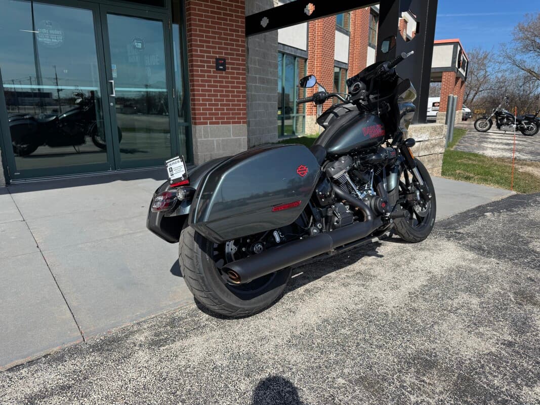 2025 Harley-Davidson Low Rider ST