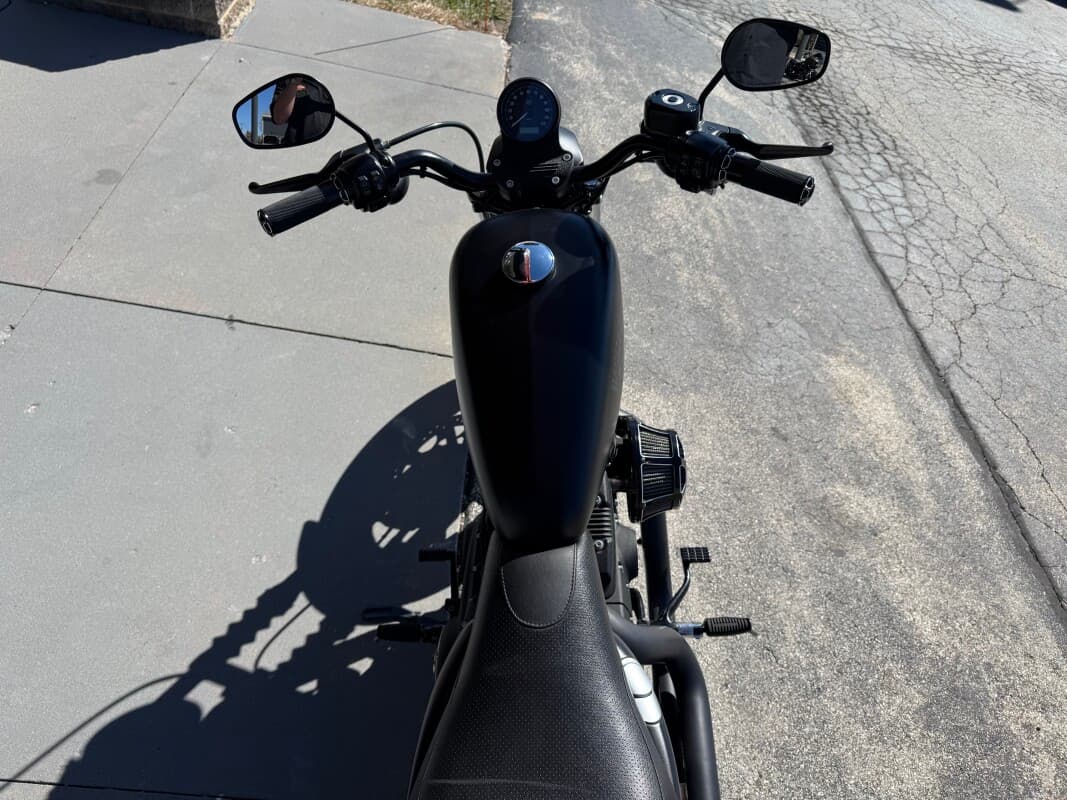 2016 Harley-Davidson Iron 883