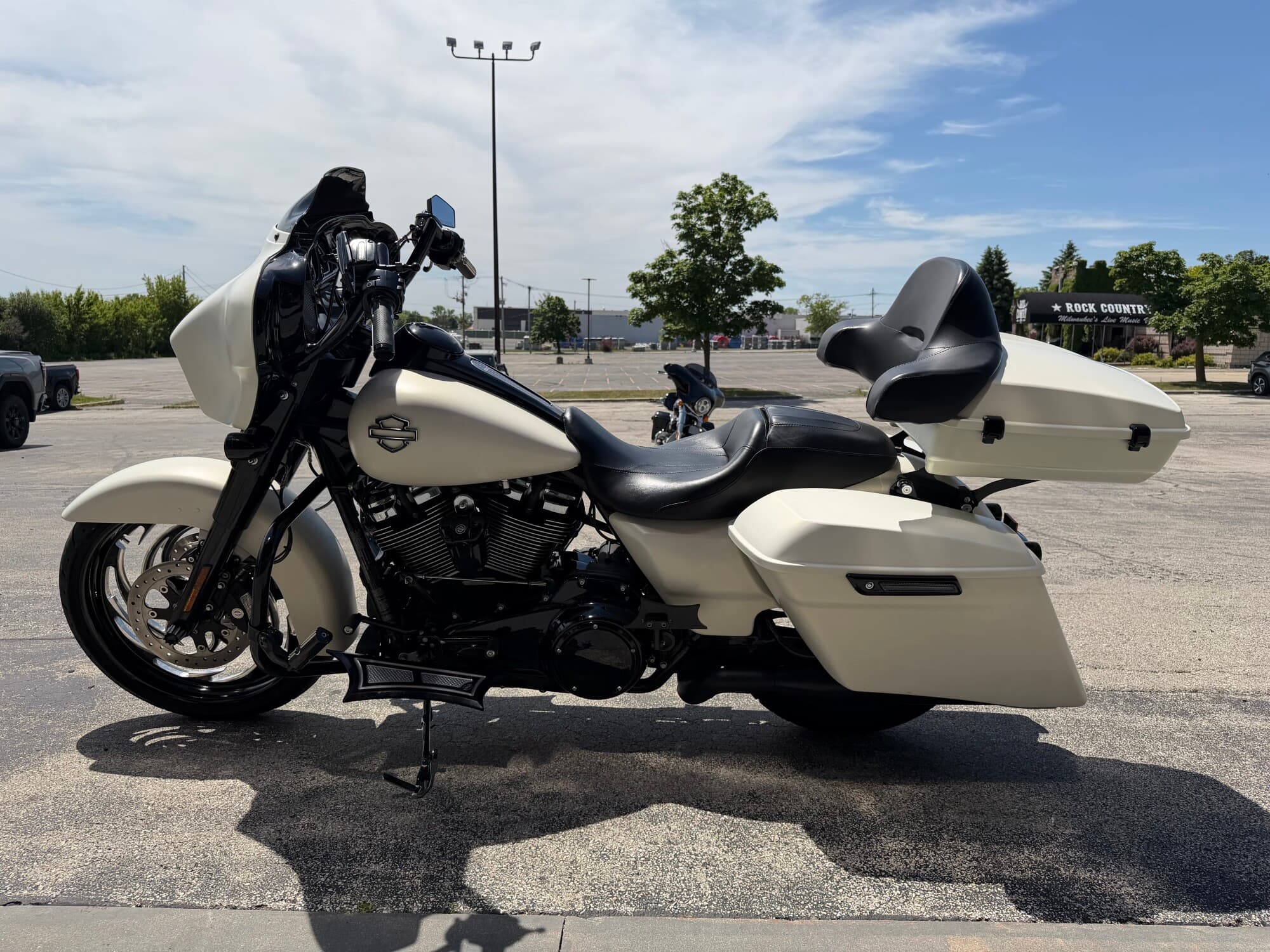 2018 Harley-Davidson Street Glide Special