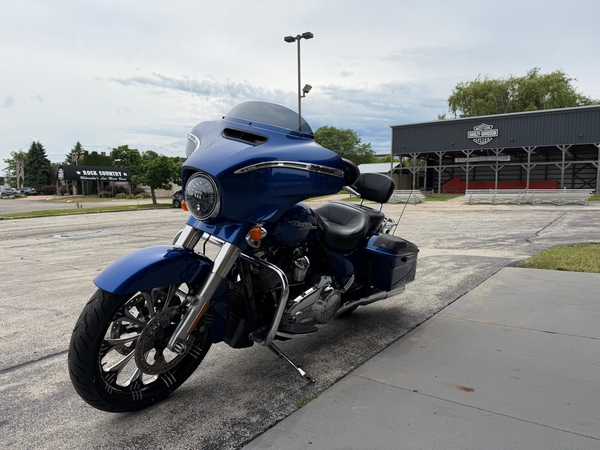 2017 Harley-Davidson Street Glide Special