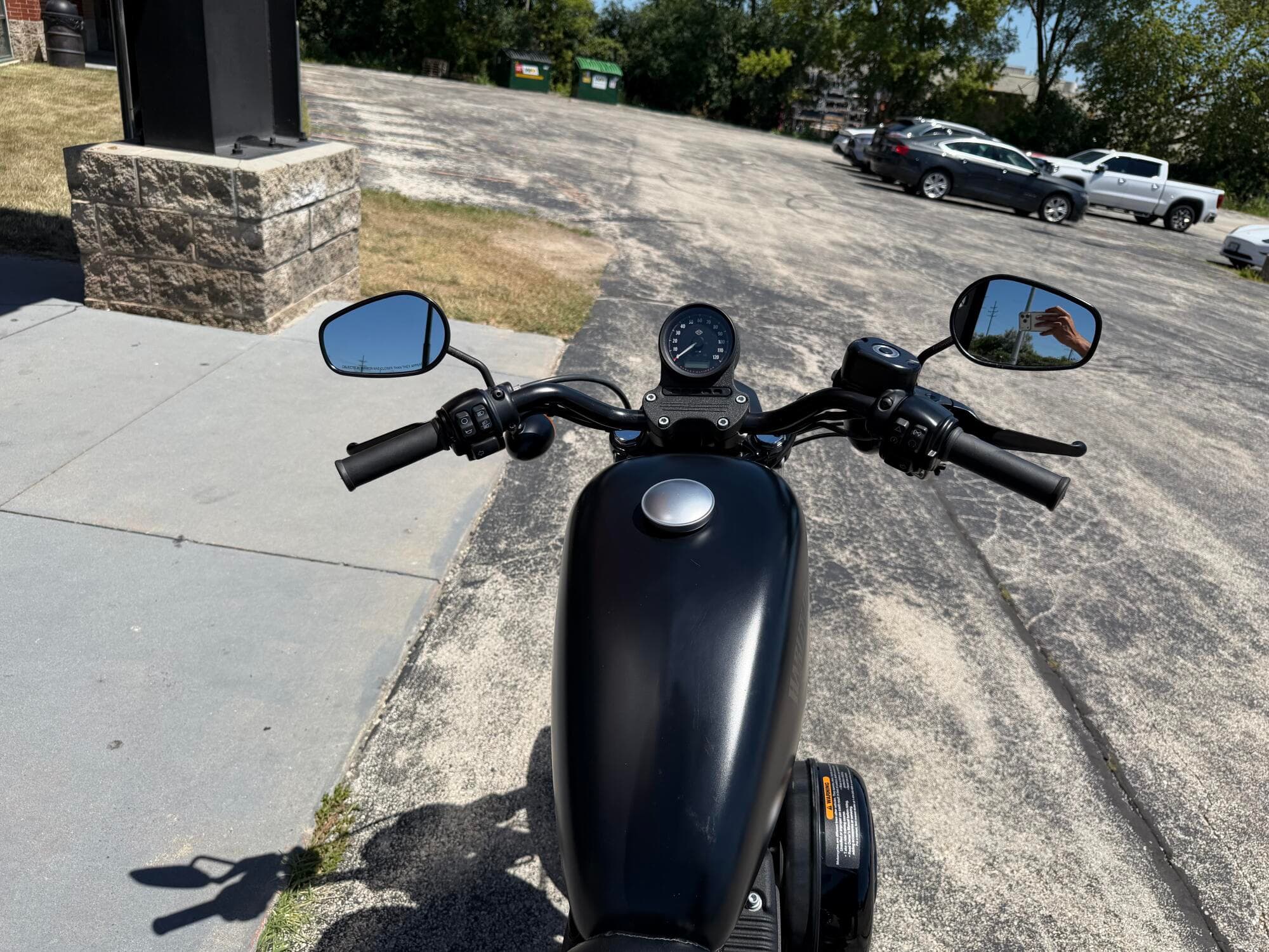 2016 Harley-Davidson Iron 883